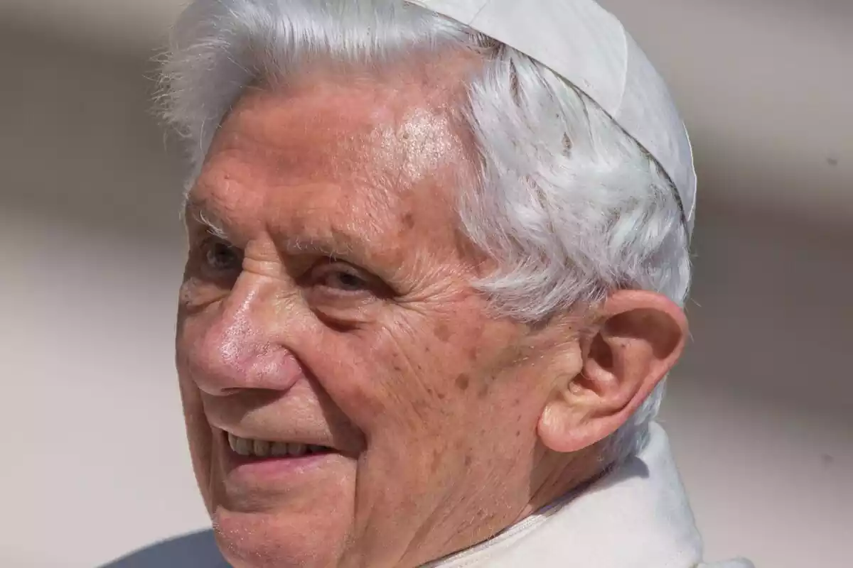 Primer plano de Benedicto XVI